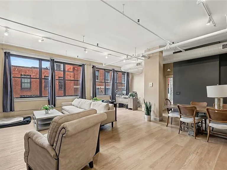 62 Orange St #3 — Photo 10