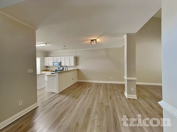 4th image of 123 Clarin Way