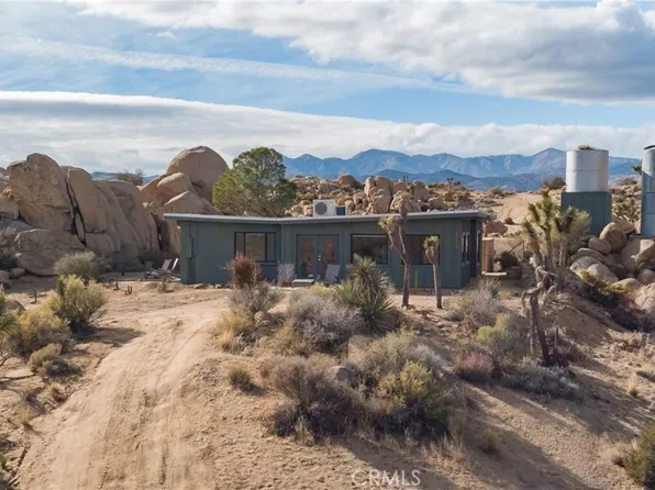 53577 Pipes Canyon Rd, Pioneertown, CA 92268