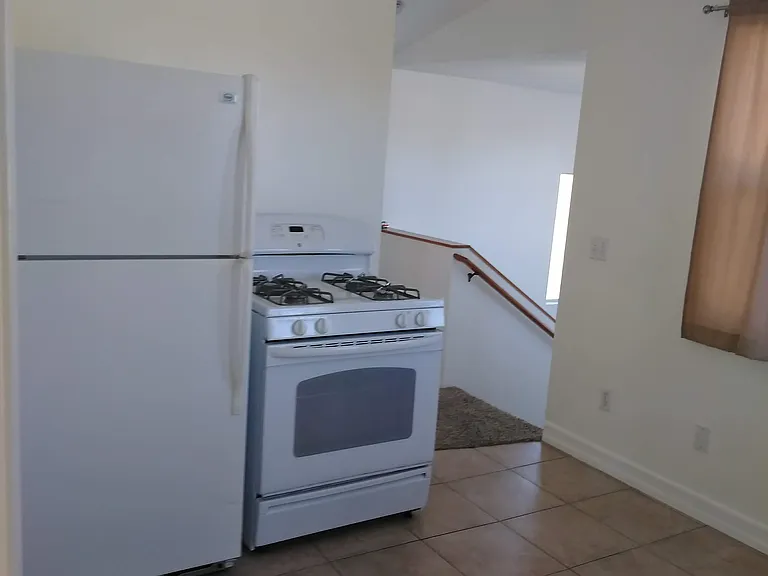 3032 Martindale Ct — Photo 3