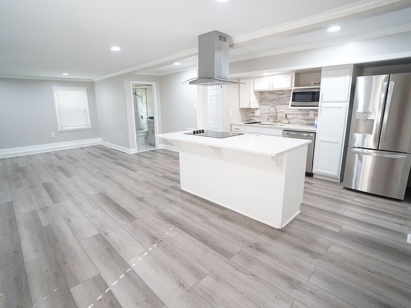 5th image of 2982 Northbrook Dr #B