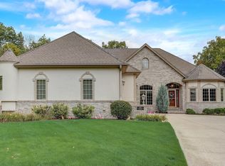W165S6842 Southview Ct, Muskego, WI 53150