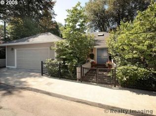 1805 SW Montgomery Dr, Portland, OR 97201