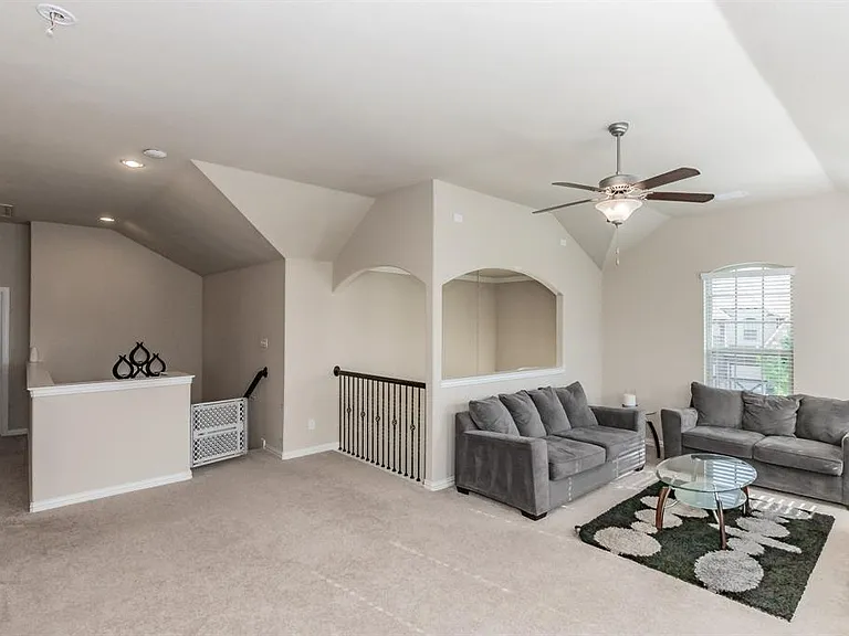 11621 Parade Dr — Photo 23