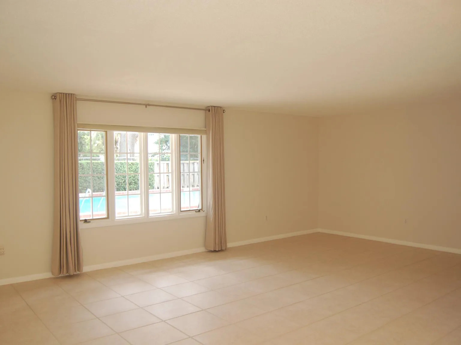 2 bed, 1236 sqft, $1,750 — Photo 4