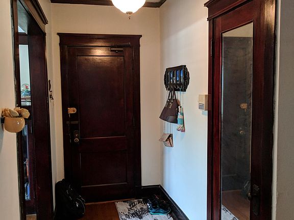 5th image of 4420 N Greenview Ave APT 2E
