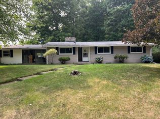 1020 Sir Knight Rd, Plainwell, MI 49080