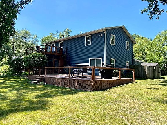 2nd image of 4384 Peninsular Dr