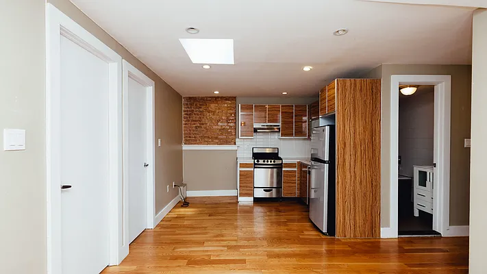 Rented by Nooklyn NYC LLC | media 13