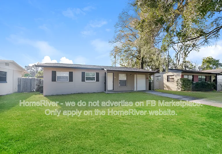 200 Fanfair Ave — Photo 2
