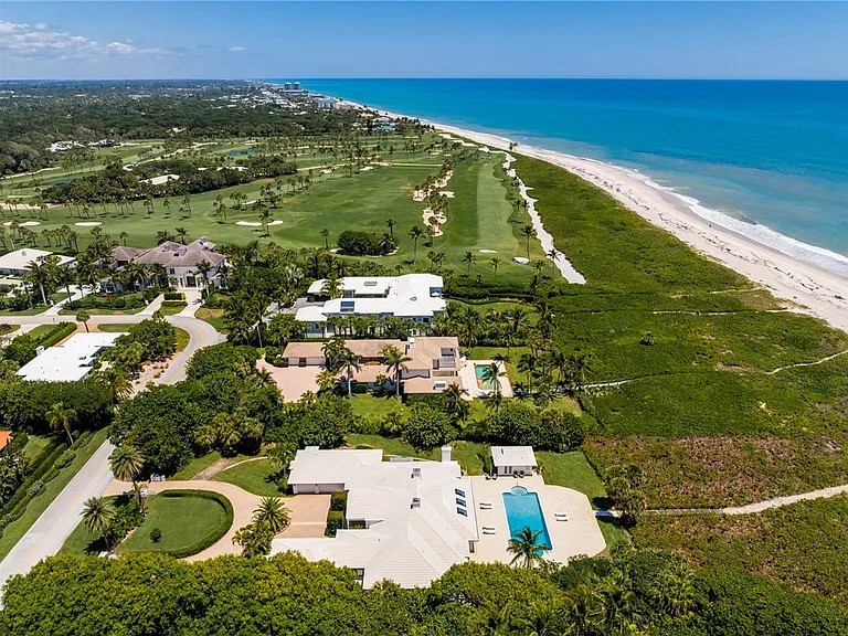 1916 Ocean Dr — Photo 5
