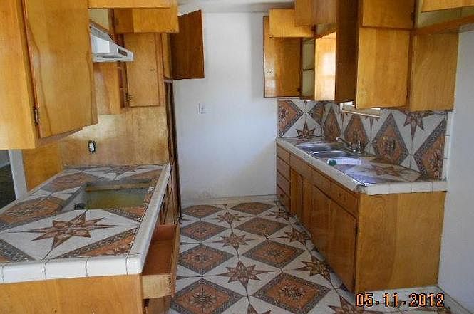 2nd image of 2624 Kentucky St