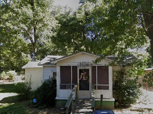 808 Sherman St, Hollandale, MS 38748