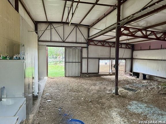 4th image of 81 Stevens Rd