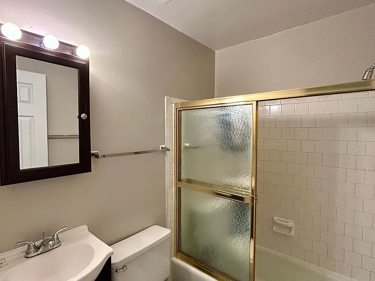 3510 Chamberlayne Ave — Photo 10