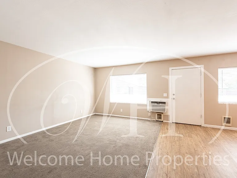 108 SE 6th St — Photo 29