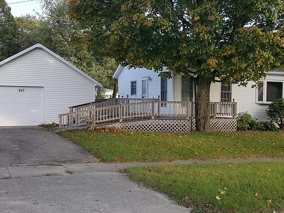 Garage and driveway parking