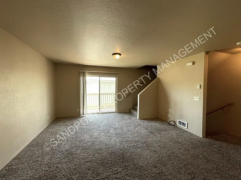 327 Olive Ave #G — Photo 9