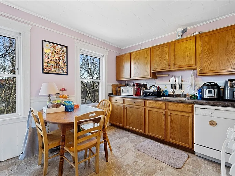 361 Washington St #3 — Photo 10