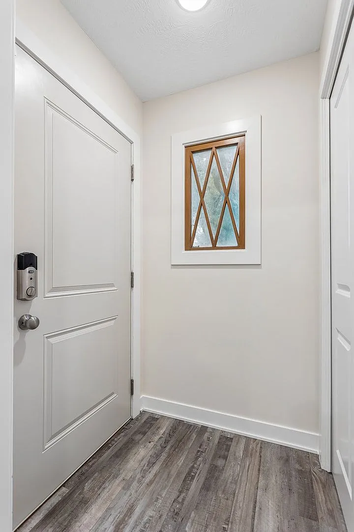 Completely Remodeled 3-Bedroom Home with Attached Garage in Maple Village! — Photo 3