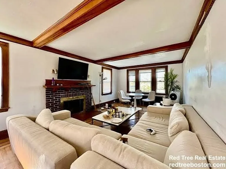 68 Boylston St #A2 — Photo 2
