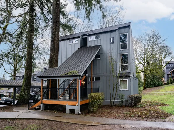 100 Kerr Pkwy APT 41, Lake Oswego, OR 97035