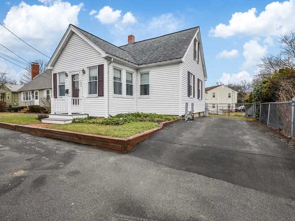 32 Beloit Rd, Dedham, MA 02026