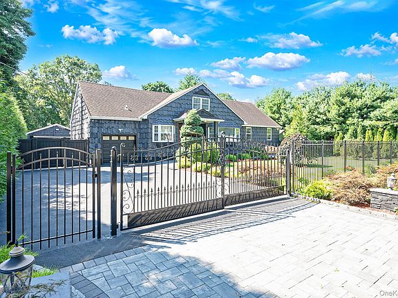 4th image of 8 Ralph Avenue