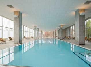 9725 Woods Dr UNIT 1215, Skokie, IL 60077