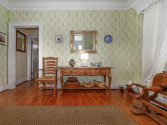 5th image of 225 Alphin Ln