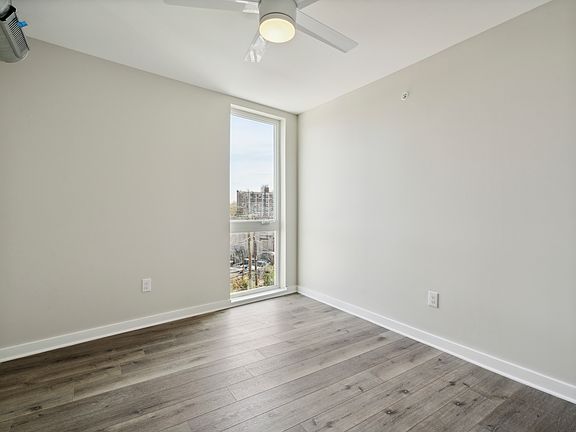 5th image of 5310 Whitby Ave #207