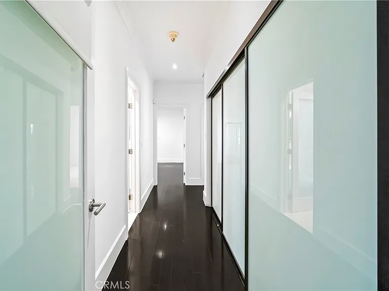 432 S Orange Dr — Photo 26