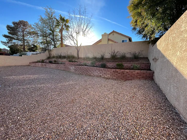 3317 Surfline Dr — Photo 23
