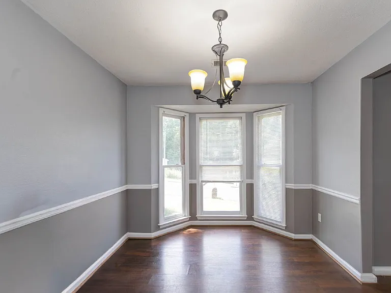6913 Dorsey Dr — Photo 15