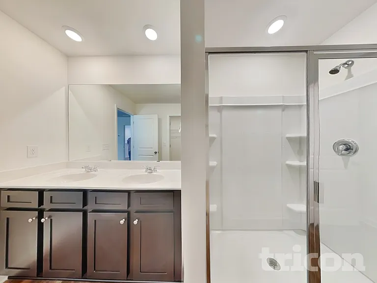 2448 Lennox Rd SE — Photo 10
