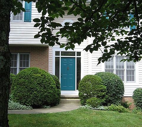 2nd image of 7569 Longmeadow Ln