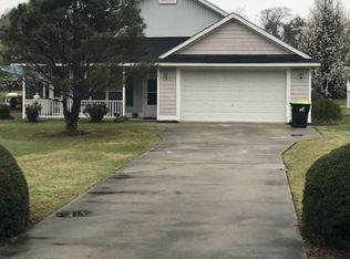 338 Cromartie Rd, Elizabethtown, NC 28337