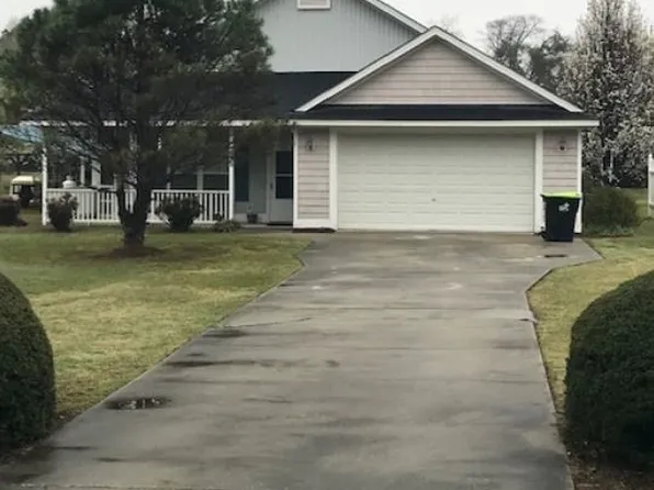 338 Cromartie Rd, Elizabethtown, NC 28337