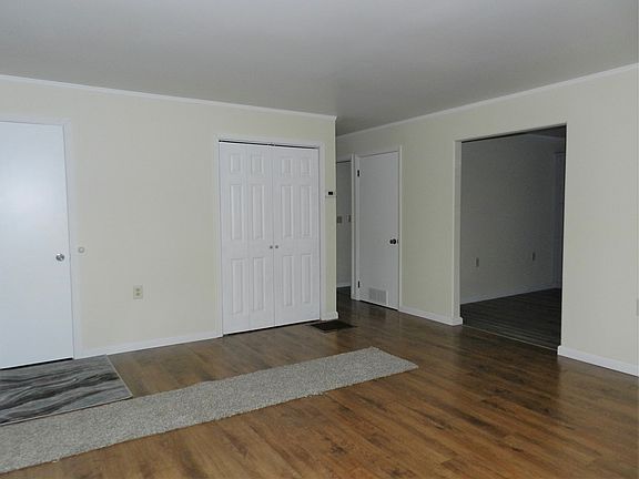 5th image of 40 7th St