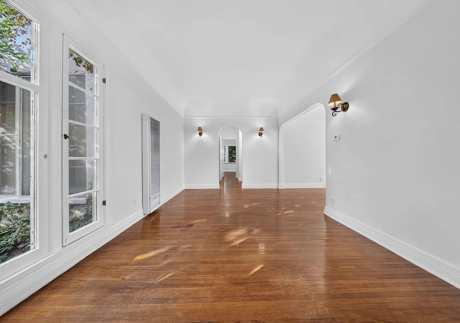 1002-1012 1/2 N. Sweetzer Ave. — Photo 4