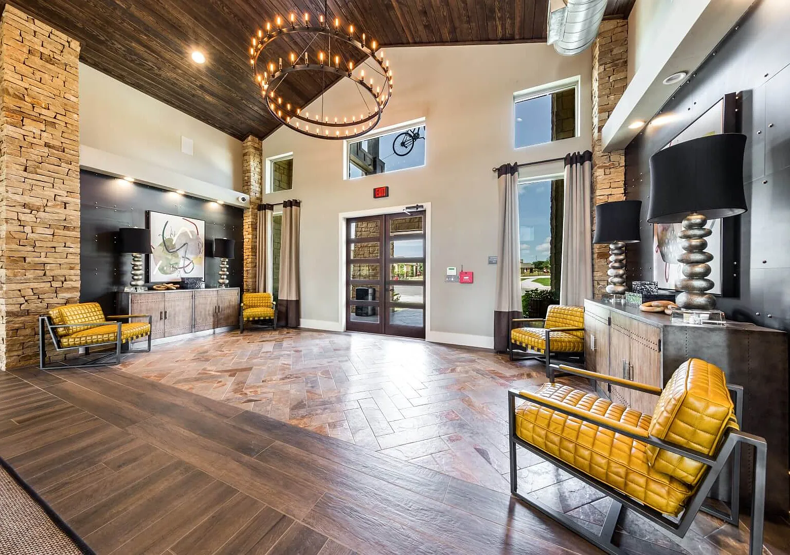 Legacy Creekside Apartments — Photo 2