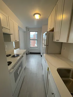 Kitchen, photo 1