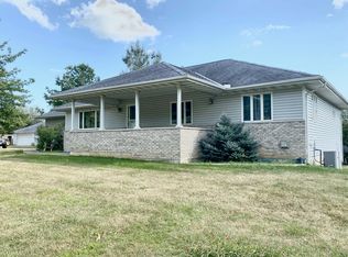 21311 Pilgrim Rd, Chadwick, IL 61014