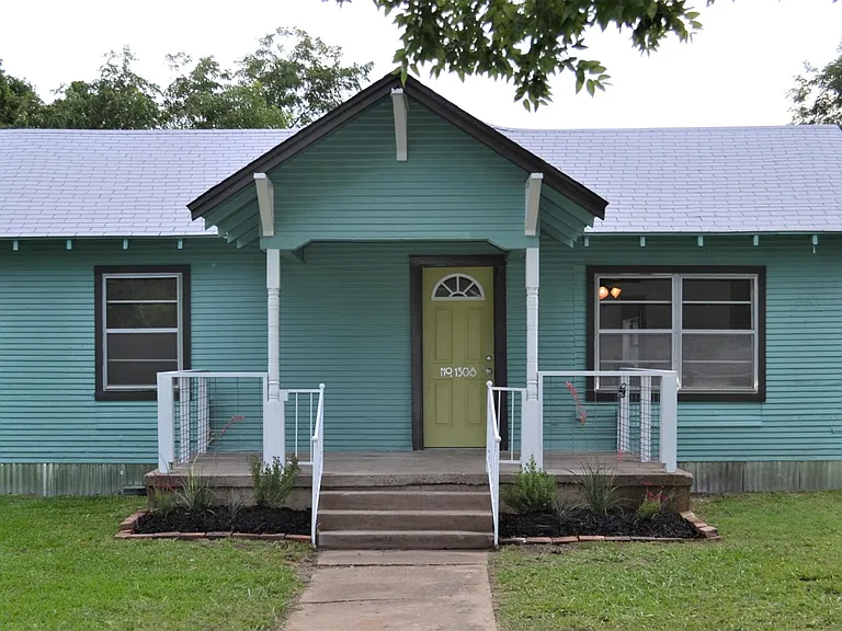 Cutest Exterior