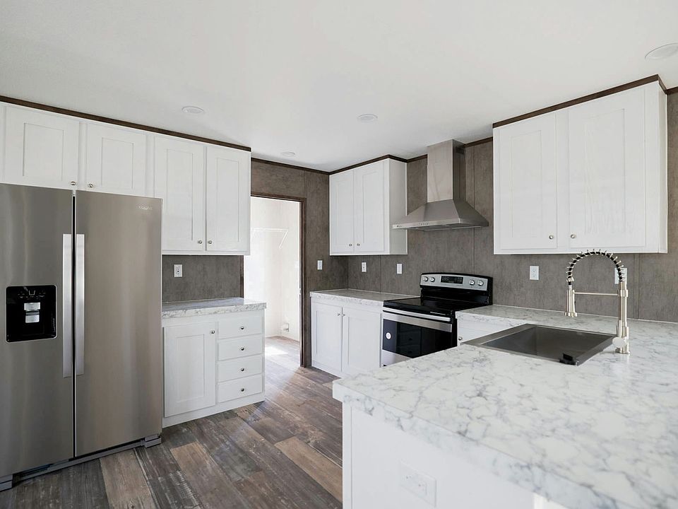 1st image of 218 Islero Dr