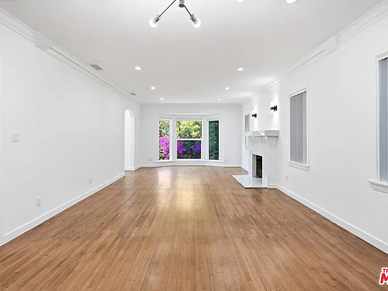 2938 Kansas Ave — Photo 11