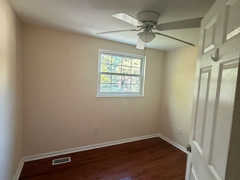 3331 Wyndale Ct — Photo 6