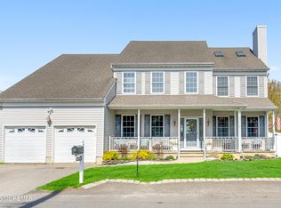 928 Seaman Avenue, Beachwood, NJ 08722
