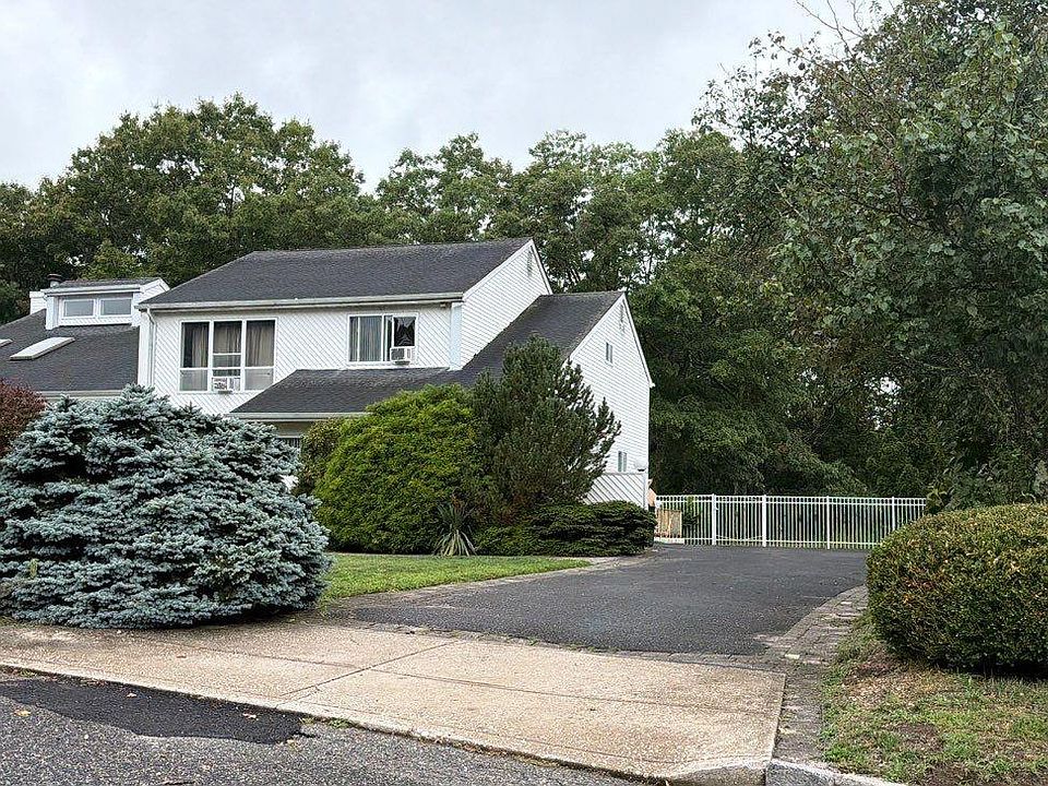 1st image of 26 Bailey Lane