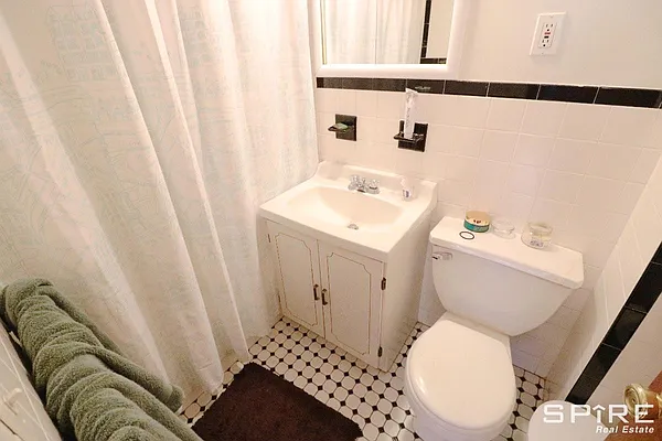 Rented by Spire Group | media 44